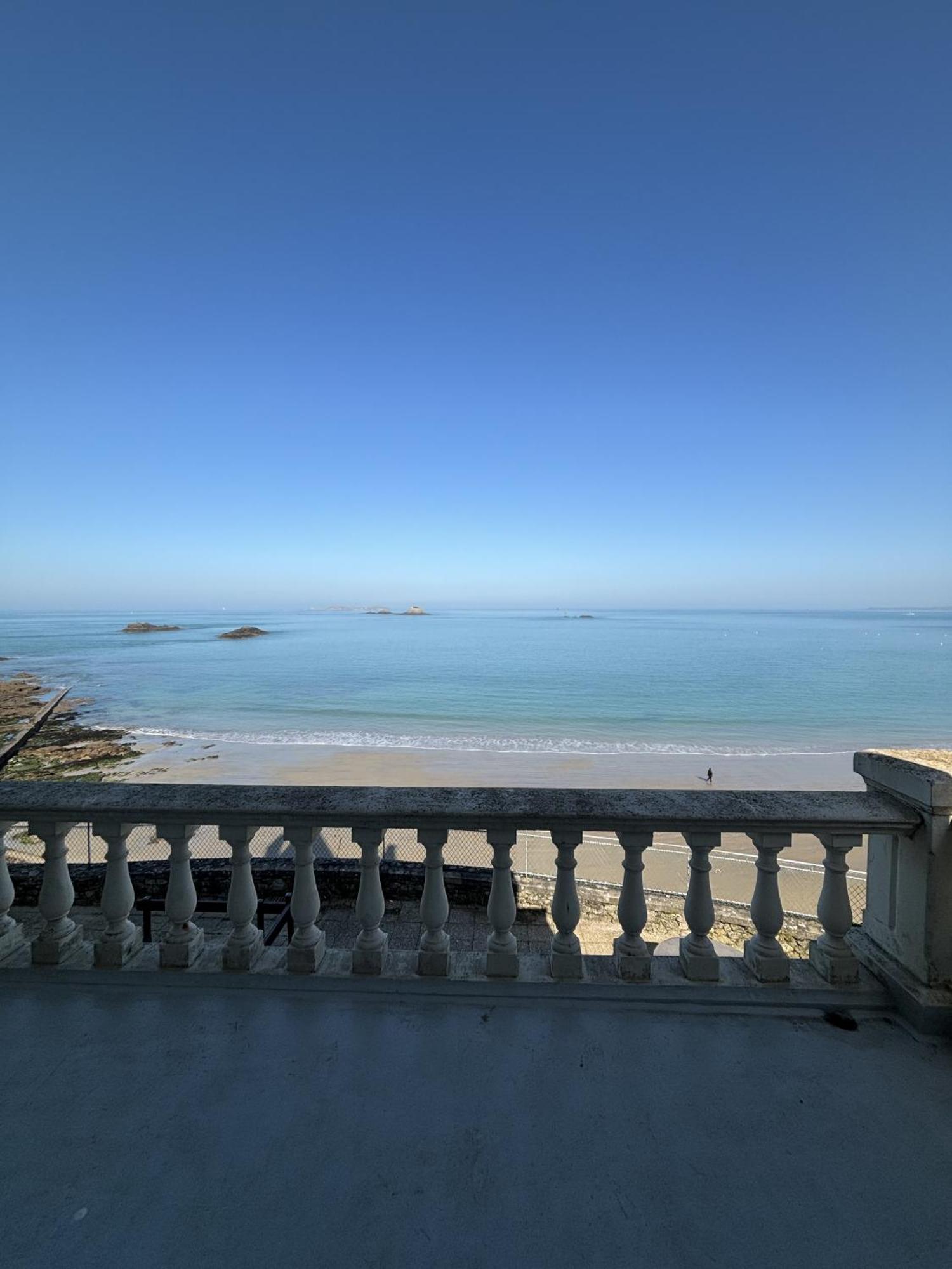 Villa Ker Eole Vue Mer 디나르 객실 사진