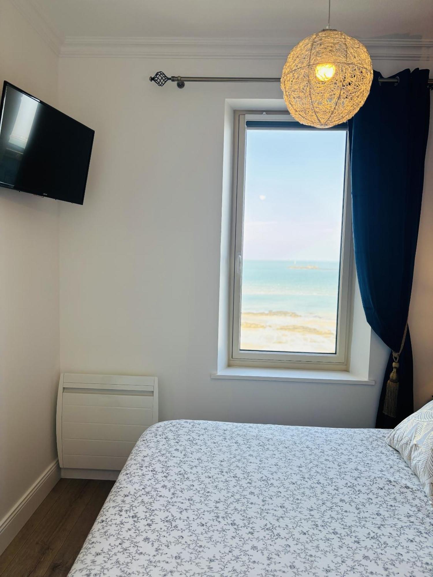 Villa Ker Eole Vue Mer 디나르 외부 사진